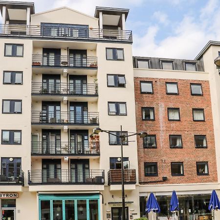 River View - Kingston Kingston upon Thames  Bagian luar foto